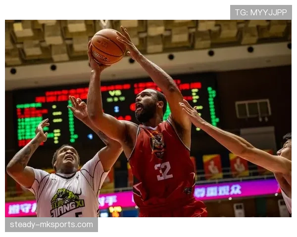 西布朗锁定季后赛席位，强势表现重燃冲超希望