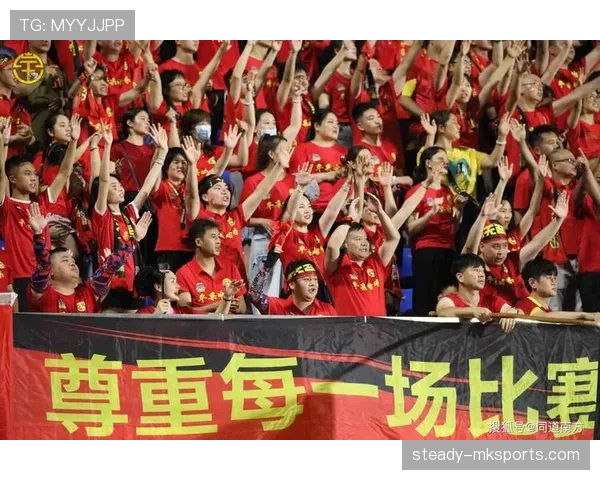 聚焦赛场风云：本赛季足球精彩纷呈引发热议