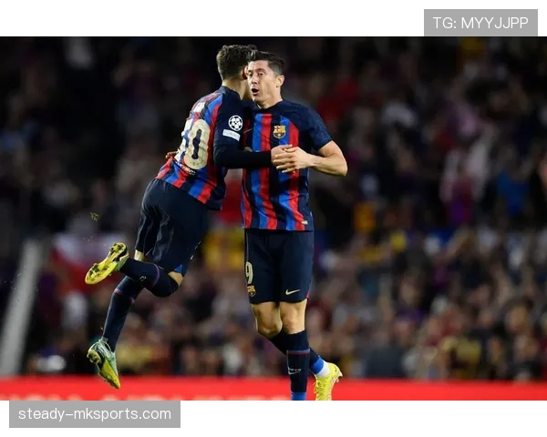 莱万多夫斯基身披巴萨9号球衣表现稳健